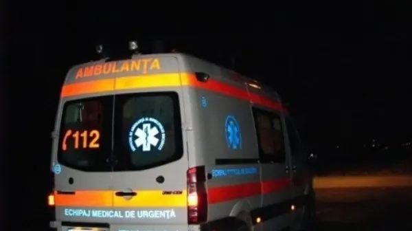 tânărul a fost transportat în stare gravă la spital