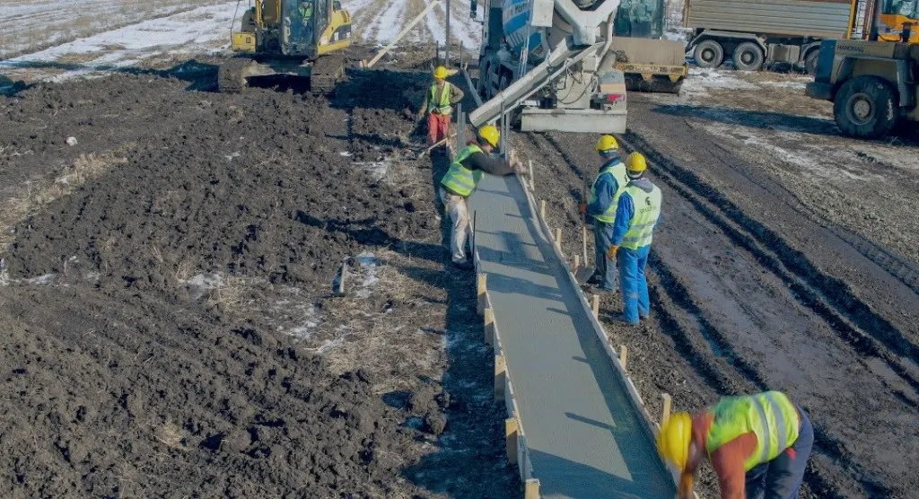 primul metru autostradă Moldova