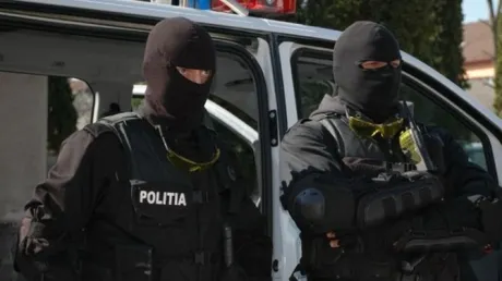 percheziții