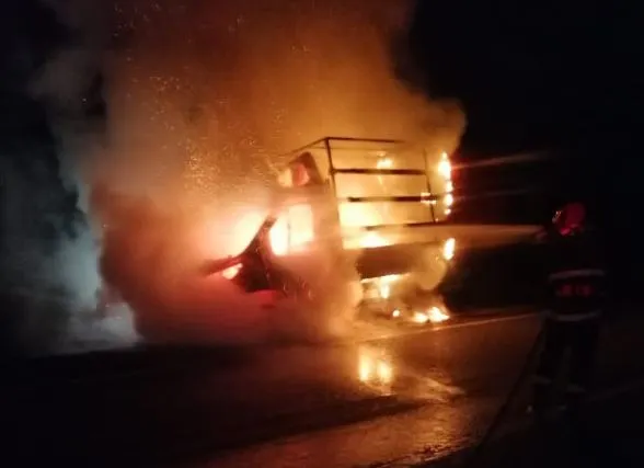 incendiu autoutilitară
