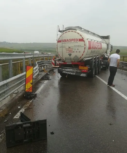autotren in parapet, sursă DRDP Iași
