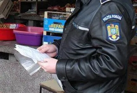 acțiune polițiști, surăs foto curentul.info
