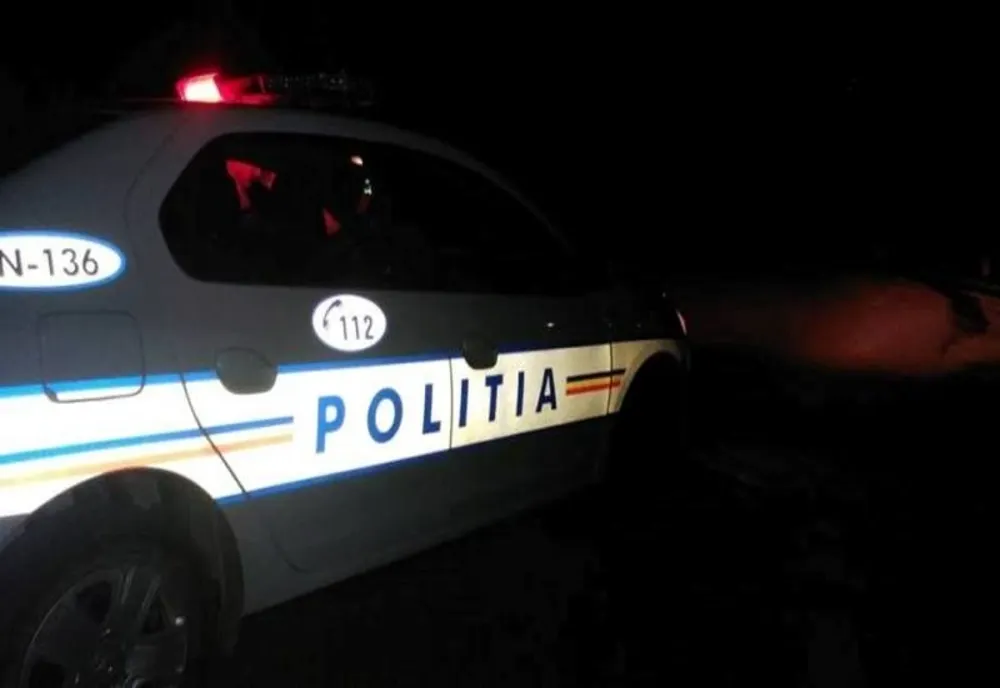 Un bărbat din Pojorâta s-a izbit cu ATV-ul în două garduri