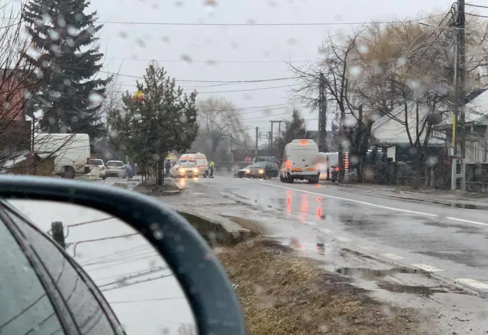Accident cu o victimă, provocat de un șofer care nu a respectat semnul STOP