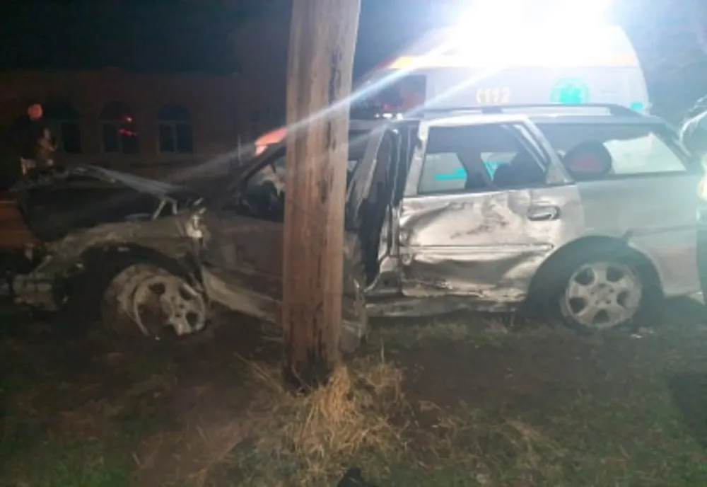 Tragedie la Arbore. Doi bărbați au murit și un altul a fost rănit după ce o mașină s-a răsturnat FOTO