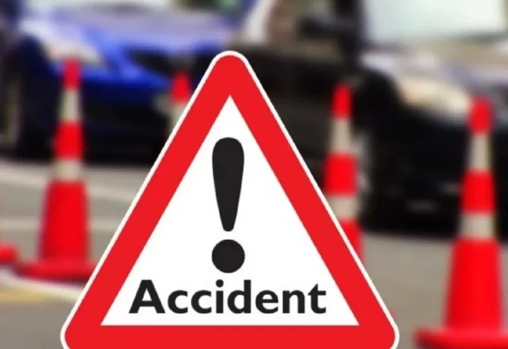 O șoferiță neexperimentată s-a angajat într-o depășire și a provocat un accident