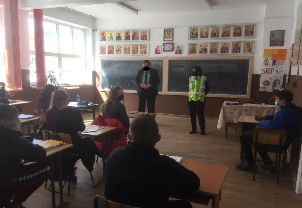 Activități de prevenire a delincvenței juvenile în unitățile de învățământ din județul Suceava