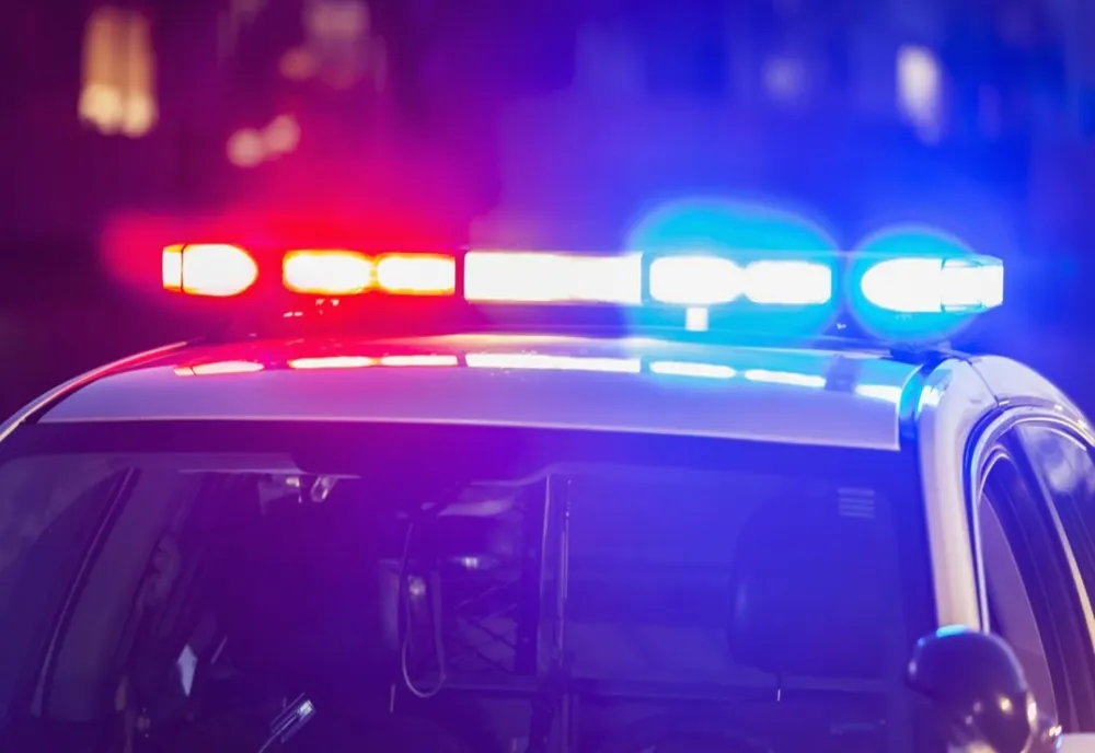 Ce a pățit un tânăr de 18 ani, oprit în toiul nopții de polițiști