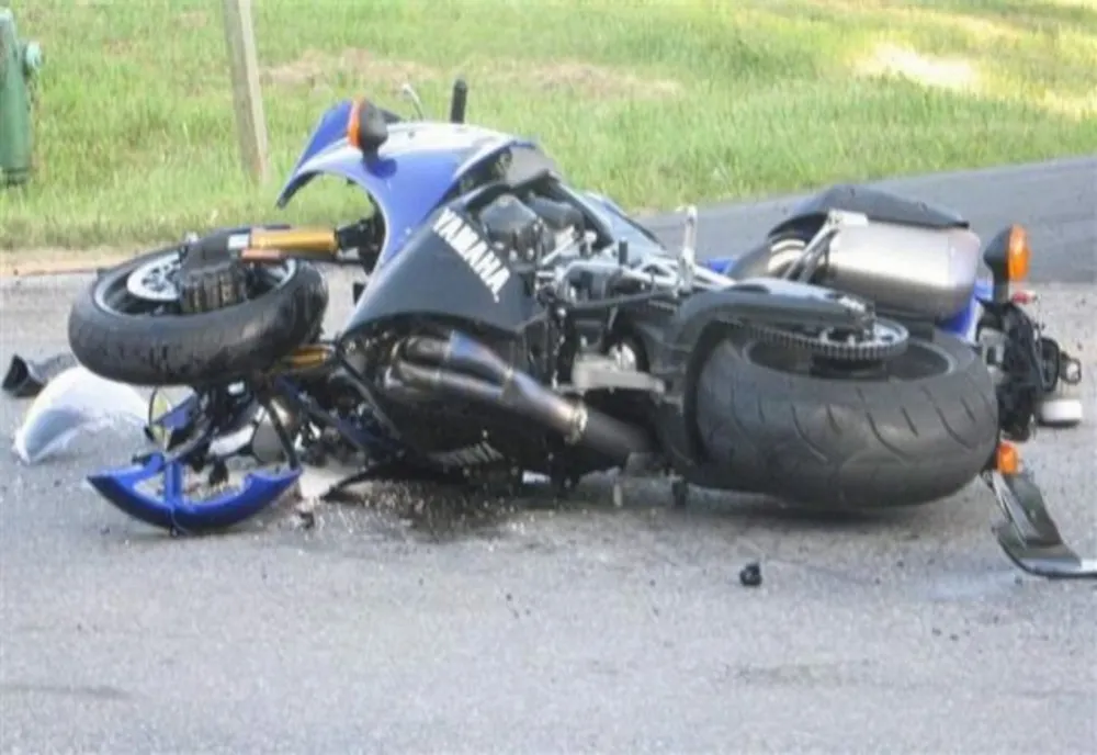 Motociclist din Gherla și un șofer din Suceava, implicați într-un accident rutier în Bistrița