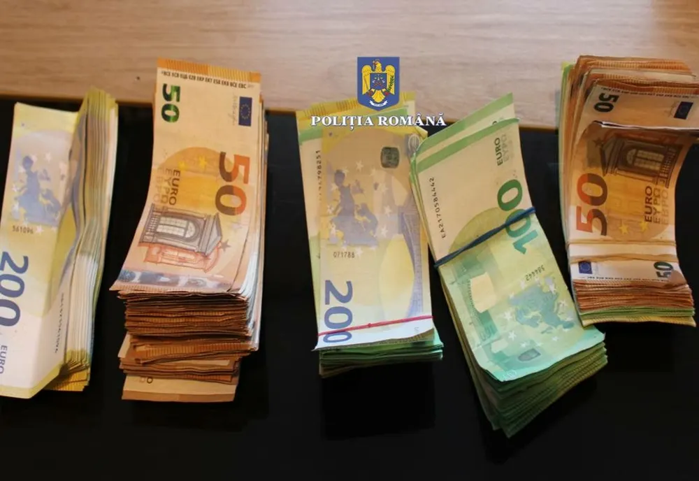FOTO/ Grup infractional specializat în infracțiuni de furt, destructurat de polițiști