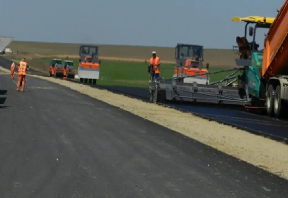 Pași concreți pentru Autostrada Nordului: s-au semnat contractele de finanțare pentru studiile de fezabilitate 