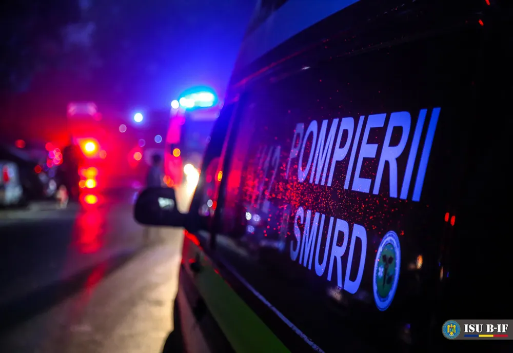 O biciclistă care se deplasa fără a fi echipată corespunzător pe timp de noapte a murit după ce a fost acroșată de o mașină