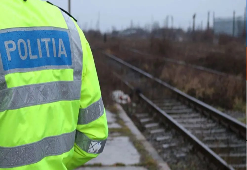 Un adolescent a rămas fără un picior după ce a fost lovit de tren