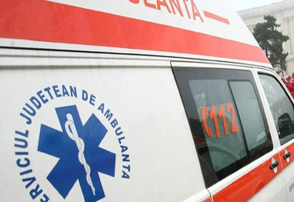 Un căruțaș beat a ajuns la spital după ce atelajul pe care-l conducea a fost implicat într-un accident rutier