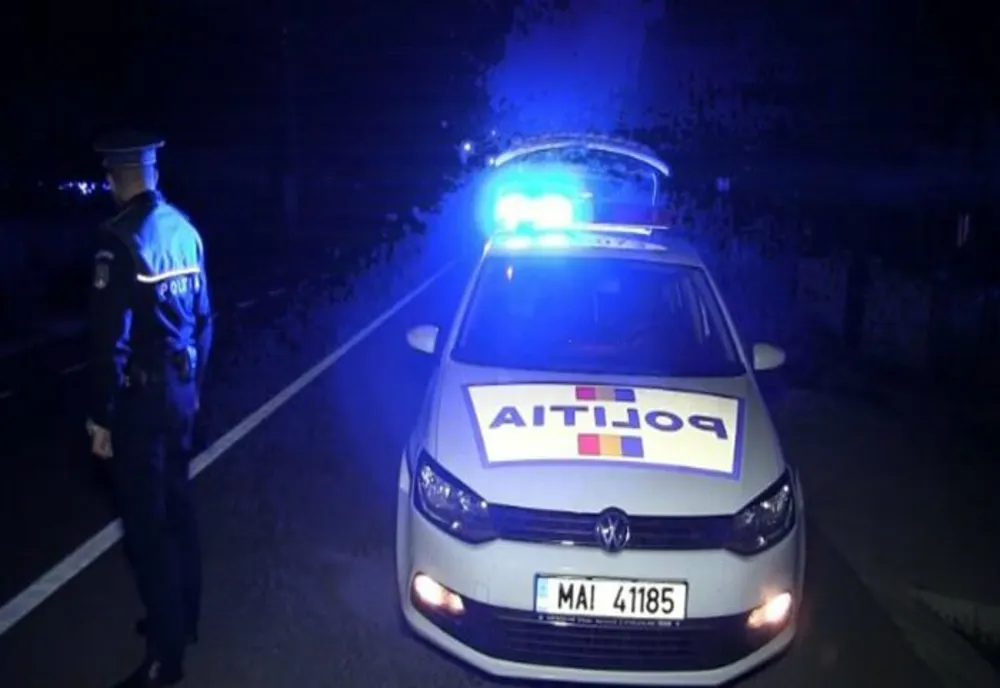 Dosar penal pentru un șofer băut întocmit de polițiști după o urmărire și un blocaj în trafic