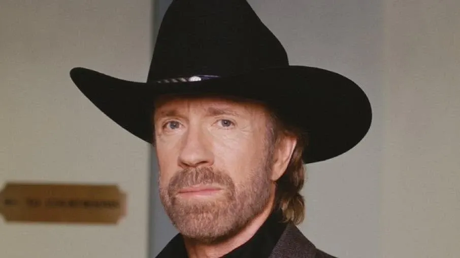 „Moartea nu a venit după Chuck Norris, el a venit după moarte”. Hollywood și lumea artelor marțiale reacționează la dispariția lui Chuck Norris