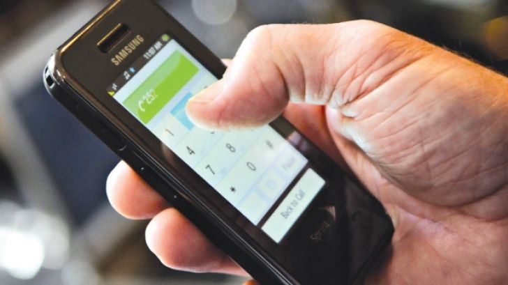 furt telefon mobil