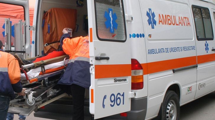 bărbatul a fost transportat în stare gravă la spital