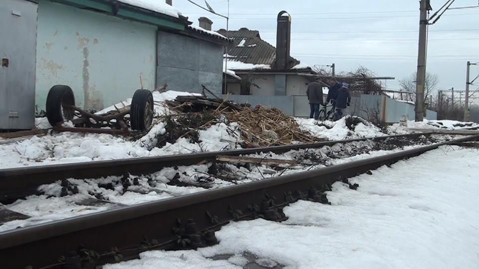 căruță acroșată tren