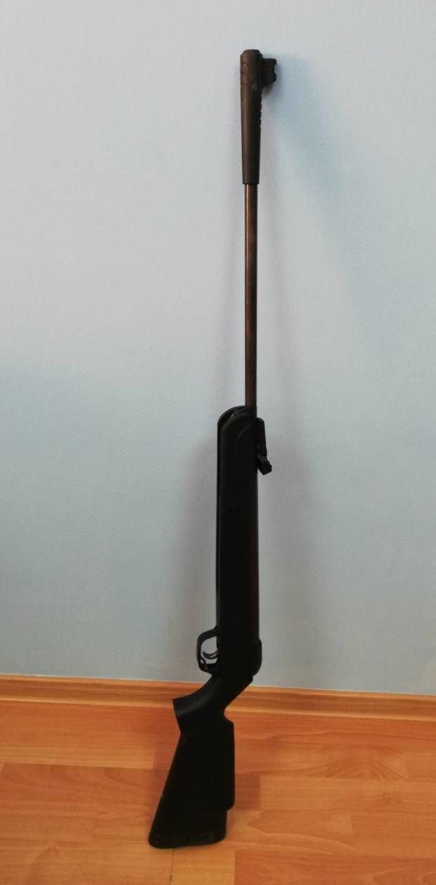 armă