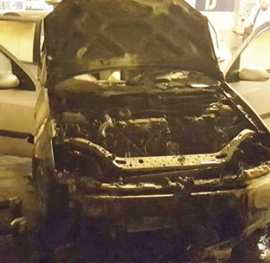 incendiu autoturism
