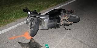 accident moped, foto arhivă
