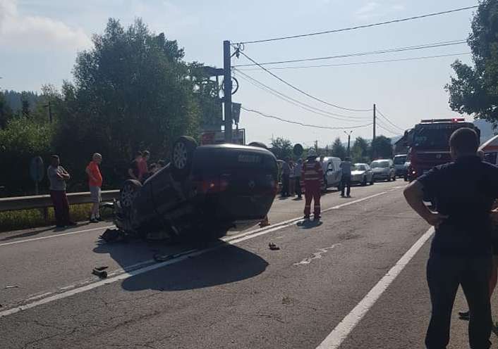 mașină răsturnată Frasin, sursă foto Ovi Gi