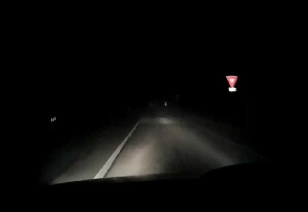 VIDEO Iluminatul de la Zidul Morții nu mai funcționează deși județul Suceava este de câteva zile sub atenționare meteorologică de ceață densă