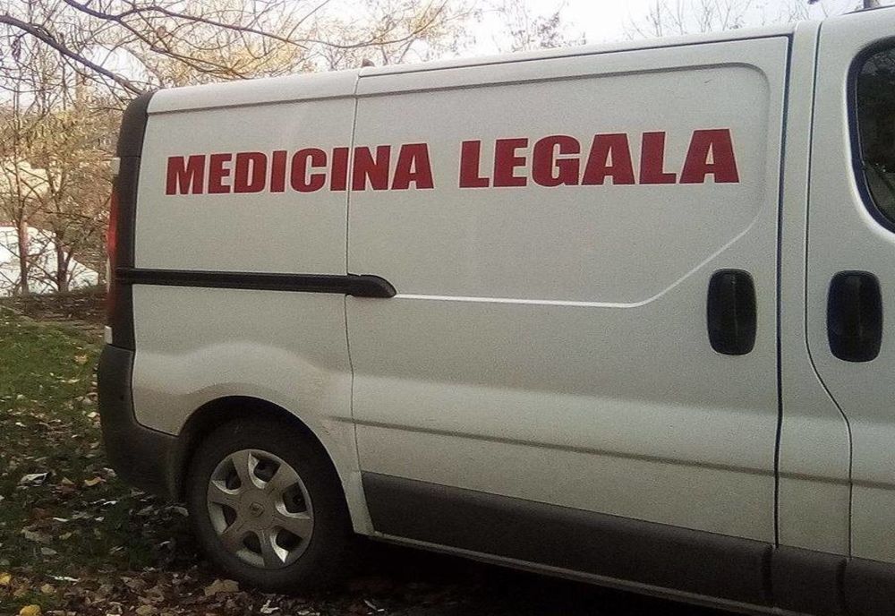 Polițiștii suceveni fac cercetări în cazul unui bărbat care a murit la locul de muncă
