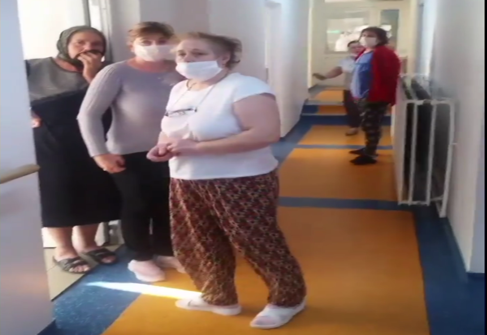 Strigăt disperat al unor pacienți infectați cu COVID 19, care se simt abandonați abandonați în spital VIDEO
