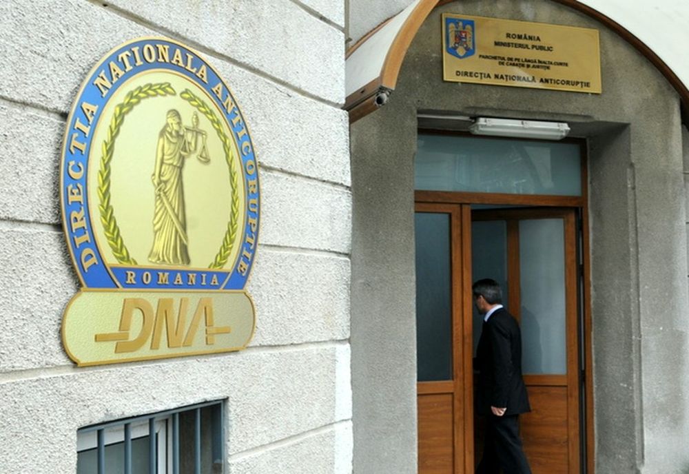 DNA face precizări suplimentare în cazul perchezițiilor de la Suceava: cum operau și cum luau banii funcționarii de la Permise