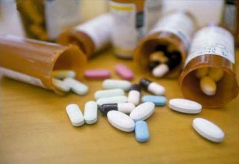 Antibioticele NU sunt o soluție în tratarea COVID-19. Nu există vreun tratament demonstrat care scade riscul infecției