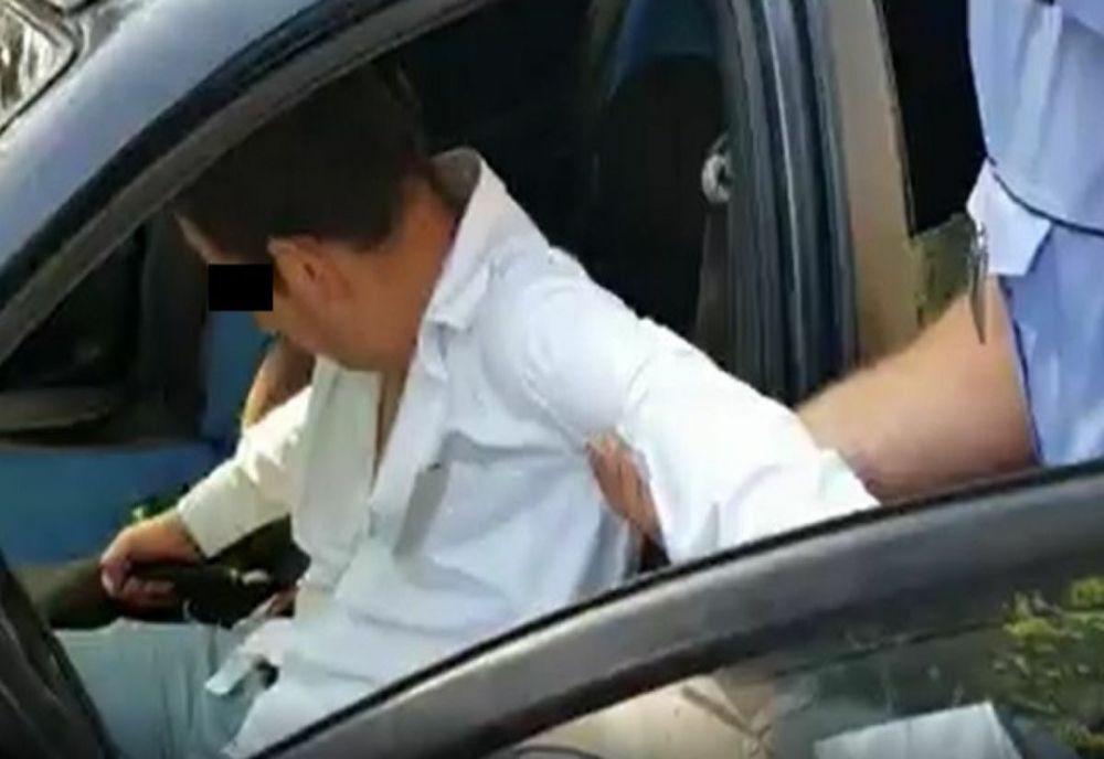 Șofer beat la volan, depistat de polițiștii suceveni