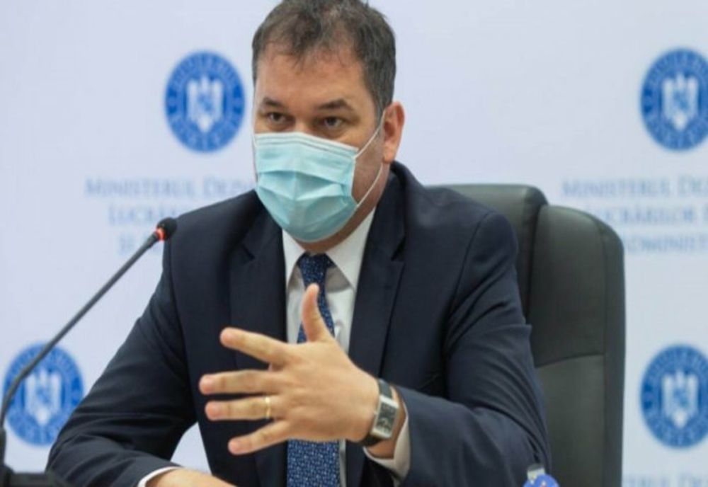 Ministrul Cseke Attila, despre posibile restricții de sărbători: „Nu vor fi zile uşoare. Infecţia asta nu circulă în societate, circulă în persoane”
