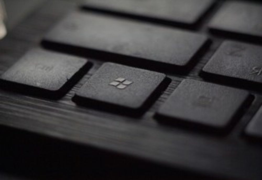 Exploatarea unei vulnerabilități Microsoft de tip zero-day poate oferi atacatorilor drepturi de administrare în Windows