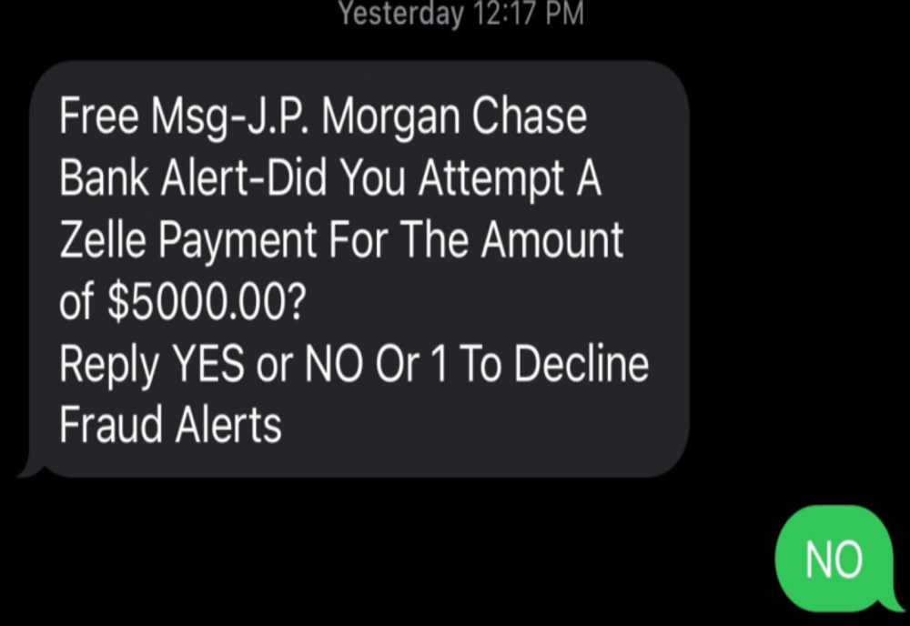 Alerte despre fraude bancare prin SMS, ca pretext pentru „voice phishing”