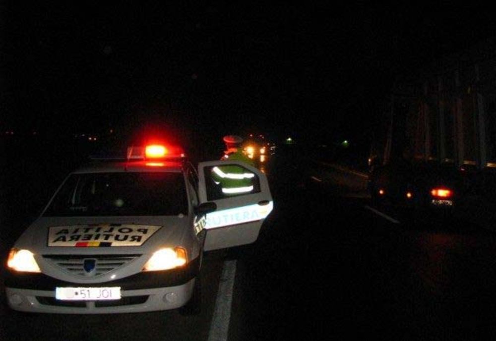Ce a pățit un bărbat care mergea pe marginea drumului, în toiul nopții