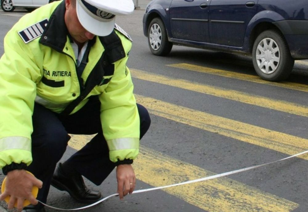 Adolescent accidentat pe trecerea pentru pietoni