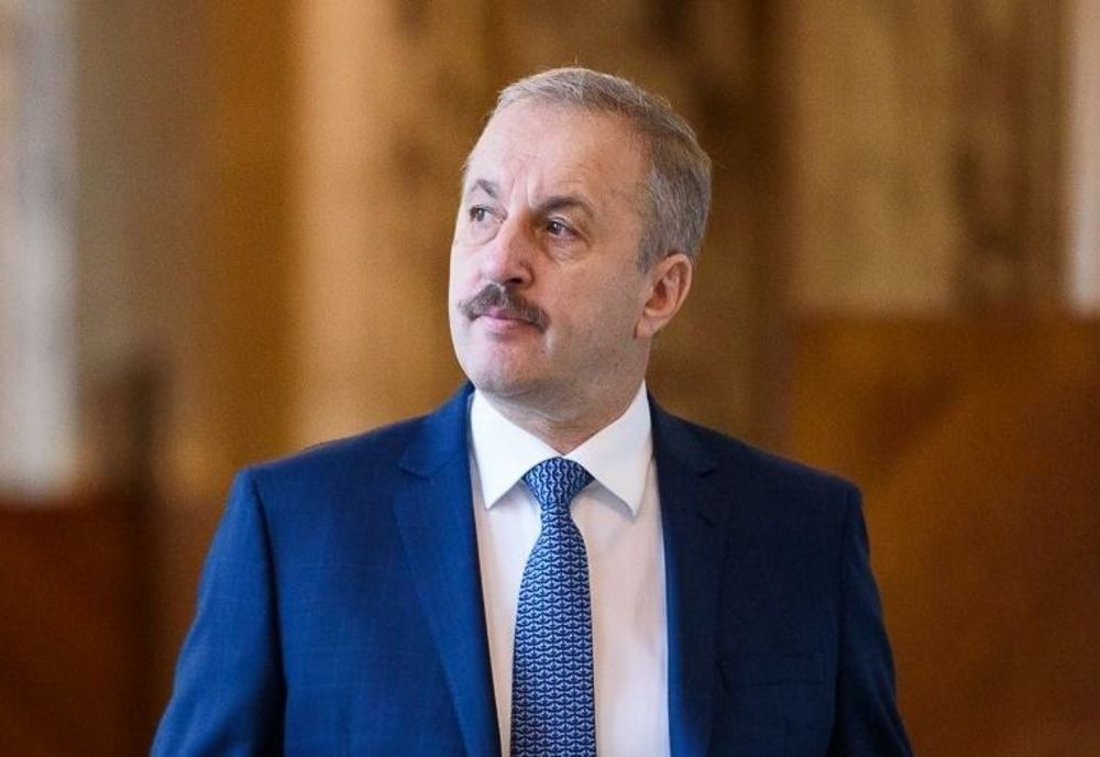 Vasile Dîncu vorbește despre un nou proiect de lege - Ce spune despre armata obligatorie în rândul tinerilor