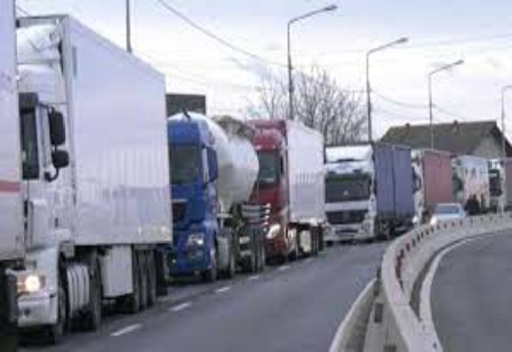 Coadă de 27,5 kilometri spre Vama Siret
