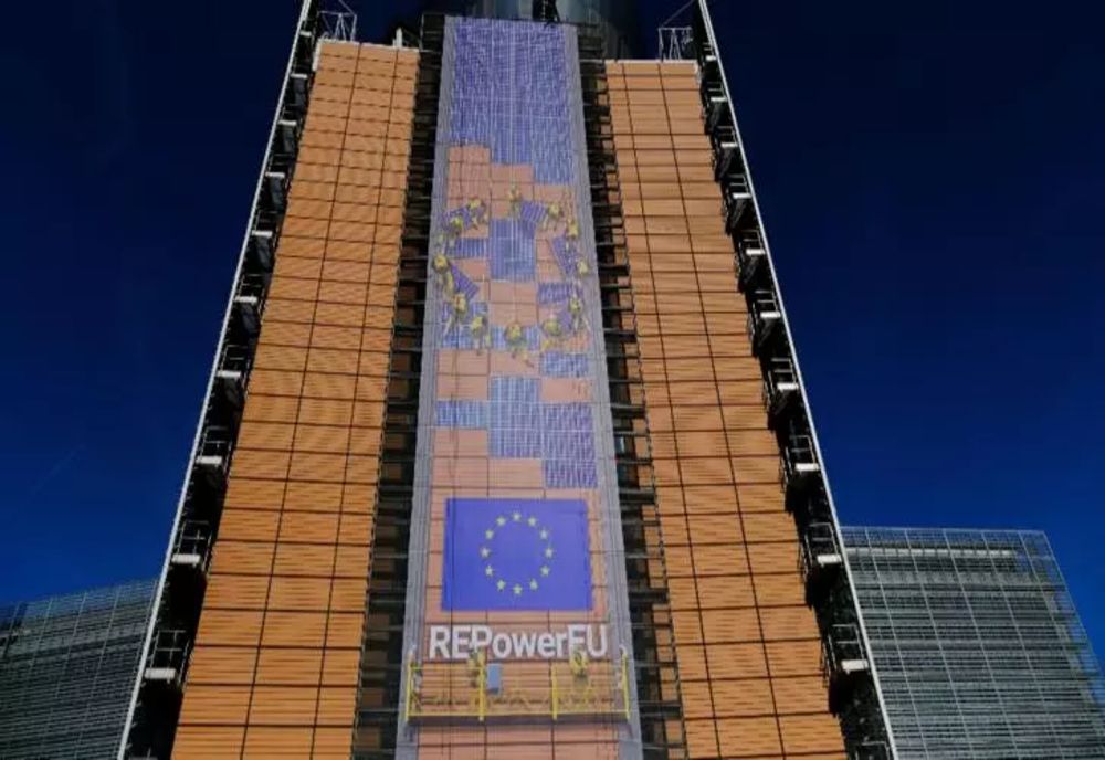 Bani UE pentru energie regenerabilă. România are de luat pentru energie verde aproape 1,4 miliarde de euro