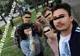 Scandal imens după apariția unei poze în care fiica ministrului Educației face gesturi obscene, iar mesajul sugerează că ar ști subiectele la Bac