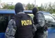 Bolnav psihic violent, imobilizat de mascați