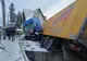 Un tir scăpat de sub control a făcut prăpăd la intrare în municipiul Câmpulung Moldovenesc FOTO