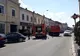 Modernizarea unui drum îngreunează accesul mai multor familii în propriile curți, după ce strada a fost înalțată în unele locuri cu un metru și jumătate VIDEO
