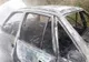 Un bărbat și-a incendiat din greșeală mașina în timp ce îi curăța interiorul