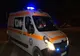 Bărbat rănit grav după ce mașina în care se afla s-a izbit violent de un stâlp și un gard