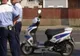 Fără permis și băut a ieșit la plimbare cu un moped! Noaptea și-a petrecut-o în arest