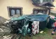 Un autoturism s-a răsturnat în curtea unei case