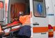 Accident de muncă la Broșteni. Bărbat prins între o remorcă și o autoutilitară
